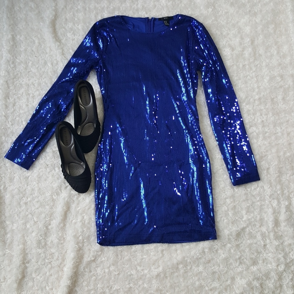 Blue sequin party dress